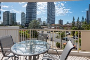 Broadbeach Savannah 57