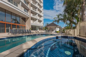 Broadbeach Savannah 7