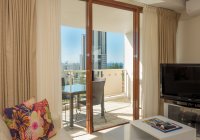 Broadbeach Savannah 48