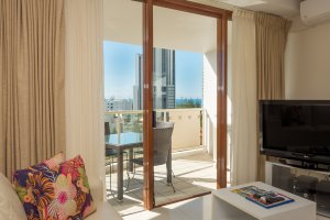 Broadbeach Savannah 48